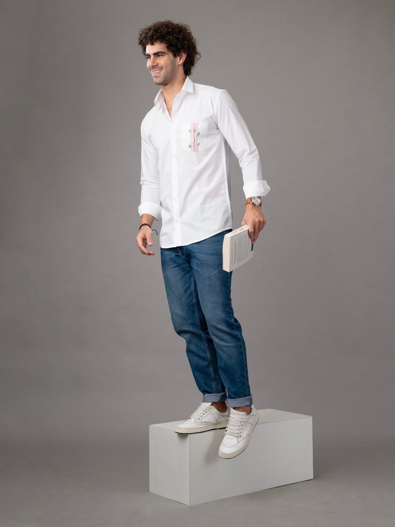 Dor Casual hand embroidered shirt-line and leaf - Image 4